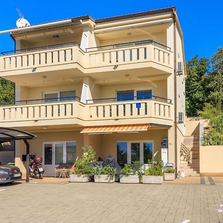 Apartments Petak Novi Драмаль Экстерьер фото